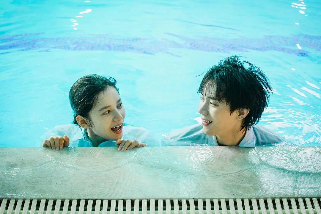 劣质偶像剧，榨干了张婧怡的魅力封面图