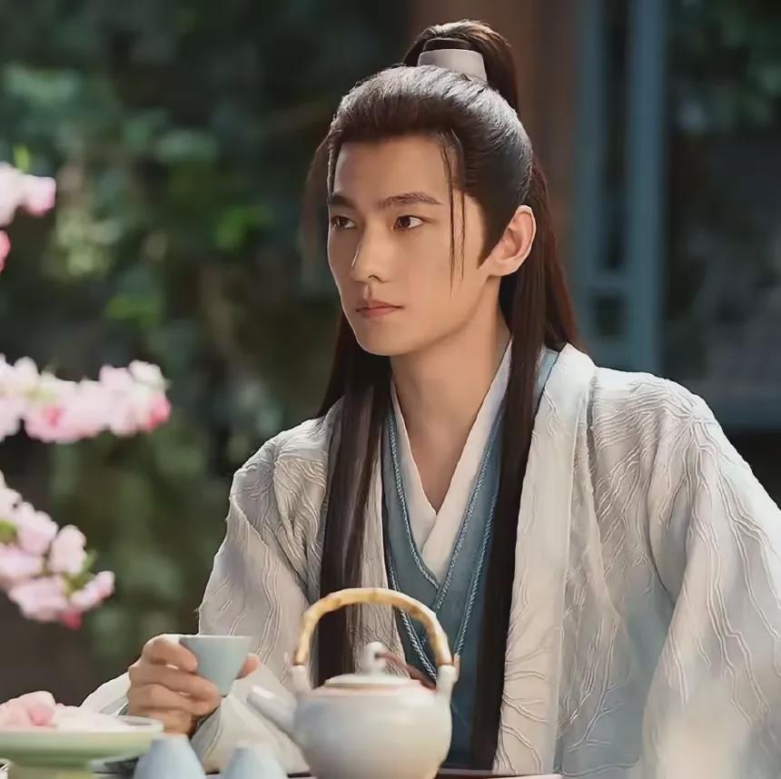 原来他们是夫妻，《凡人修仙传》他中年大火，老婆是师妹婚后丁克封面图