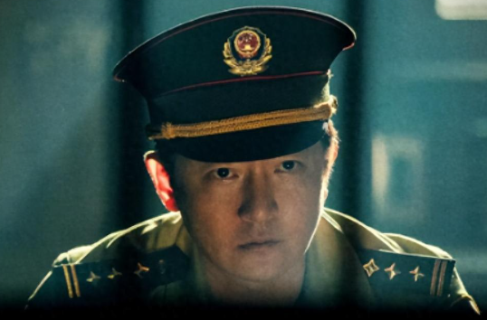 24集悬疑剧！郭京飞、李乃文、吴晓亮主演！尺度惊人、脊背发凉封面图