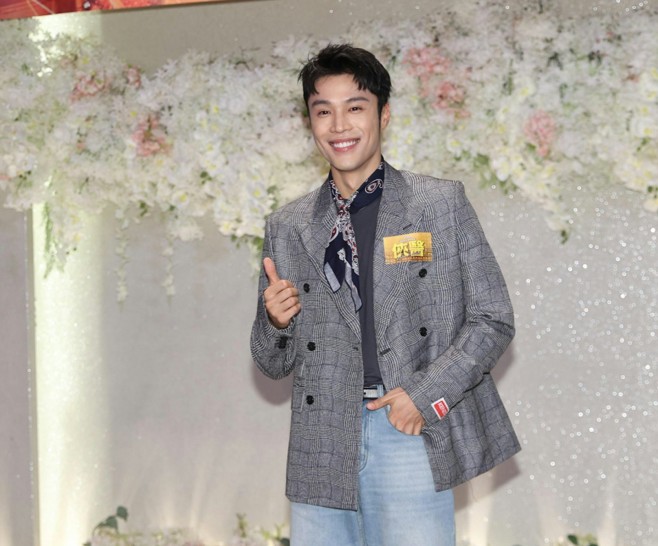 TVB油腻小生演反派奸到出汁！被称郑子诚接班人！网友力推获今年最佳男配封面图