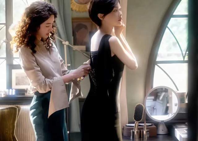 冲着唐嫣去看《爱情没有神话》，却被演反派的冯绍峰吸引了封面图