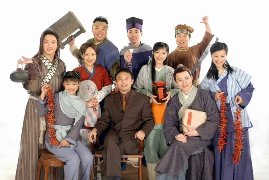 《武林外传》开播二十周年，两大女主，同框登上杂志封面！封面图