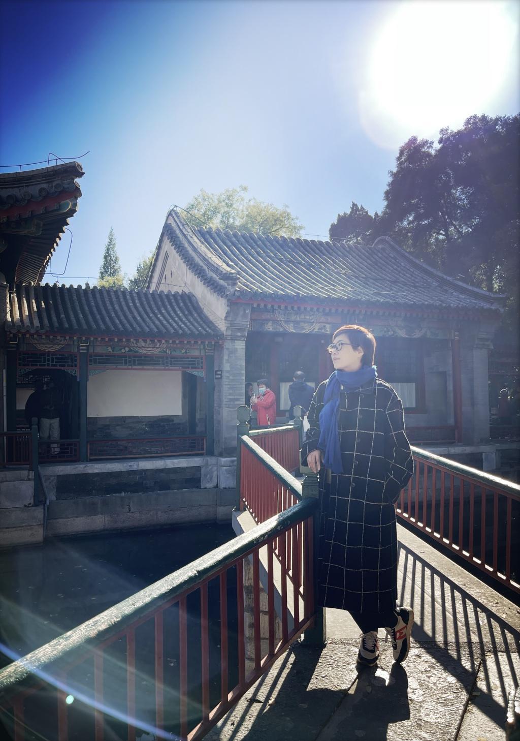 专访《日掛中天》编剧韩念锦：“看见是一种善意”封面图