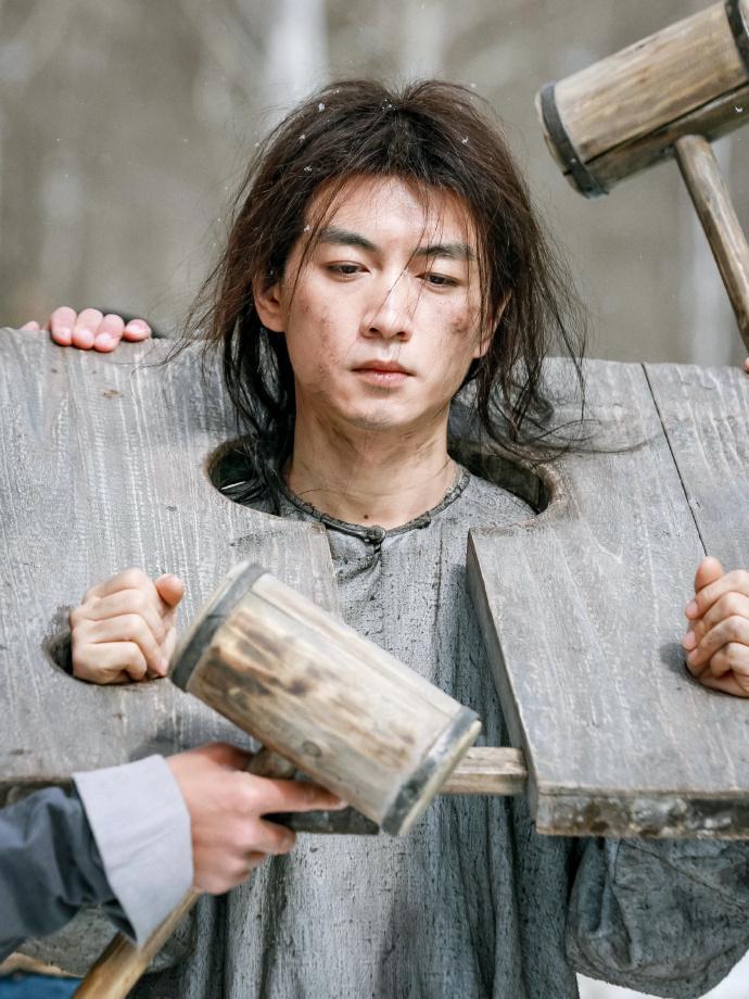 众星发文告别《大生意人》，陈晓直呼天崩了，罗一舟评论区亮了封面图