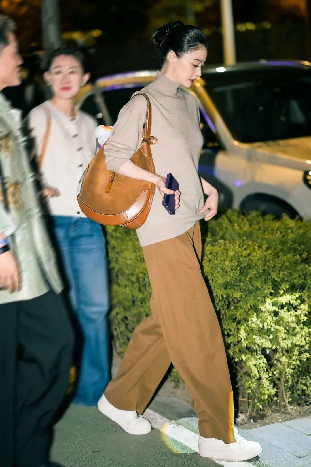 瘦了20斤的蒋欣开挂了！《四喜》里怎么美成这样封面图