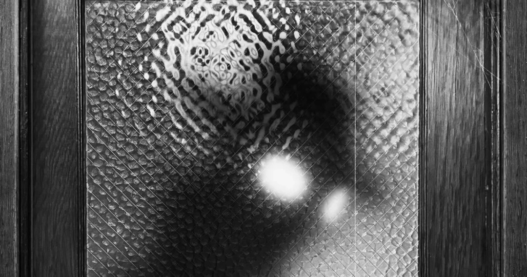 满足不同人群！《暗影蜘蛛侠》将推黑白和彩色双版本封面图