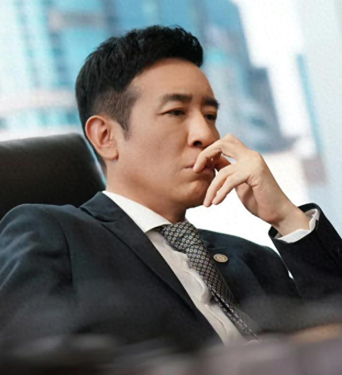 央视力推的《即刻上场》差评如潮，柳岩的“歪瓜脸”演技真招人嫌封面图