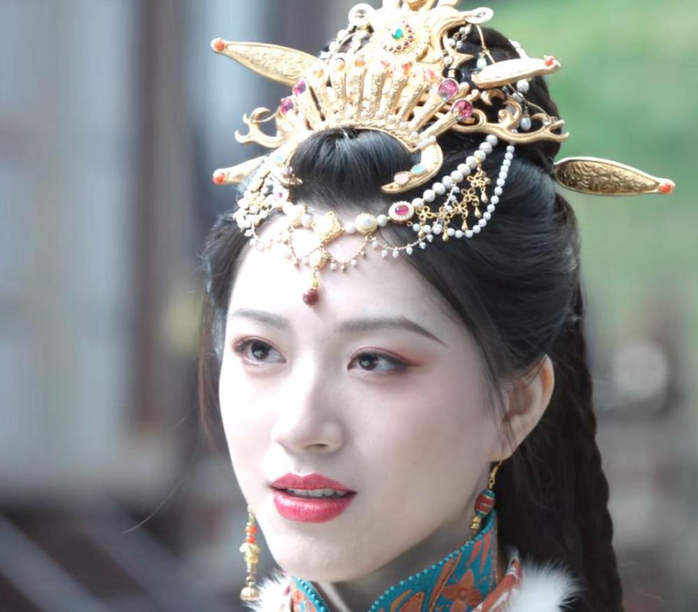 2025年评分最高的10部国产剧，《沉默的荣耀》第4，《唐诡3》第2封面图