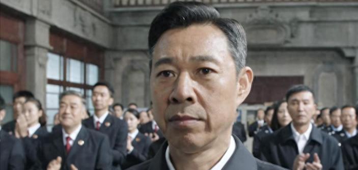 即将开播！24集扫黑反腐大剧来袭，9位戏骨坐镇，观众又有剧追了封面图