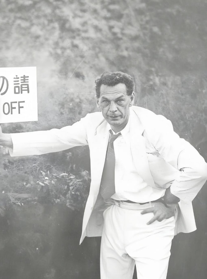 理查德·佐尔格 饰 Spion封面图