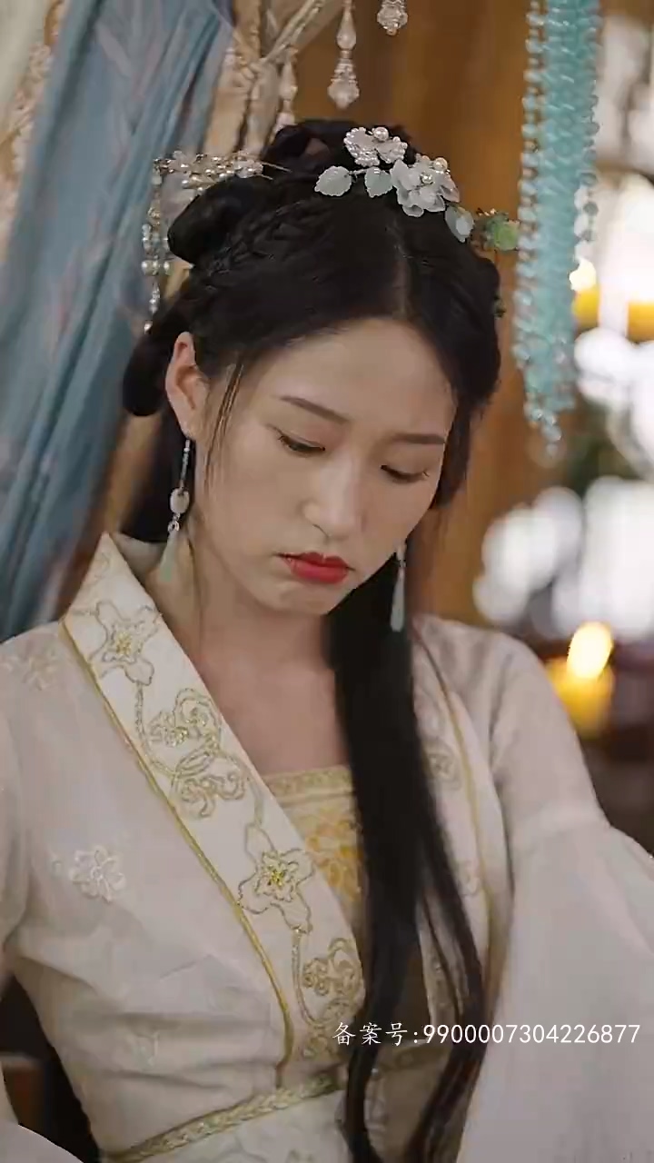 娇娇王妃驾到，撩拨王爷脸红心跳封面图