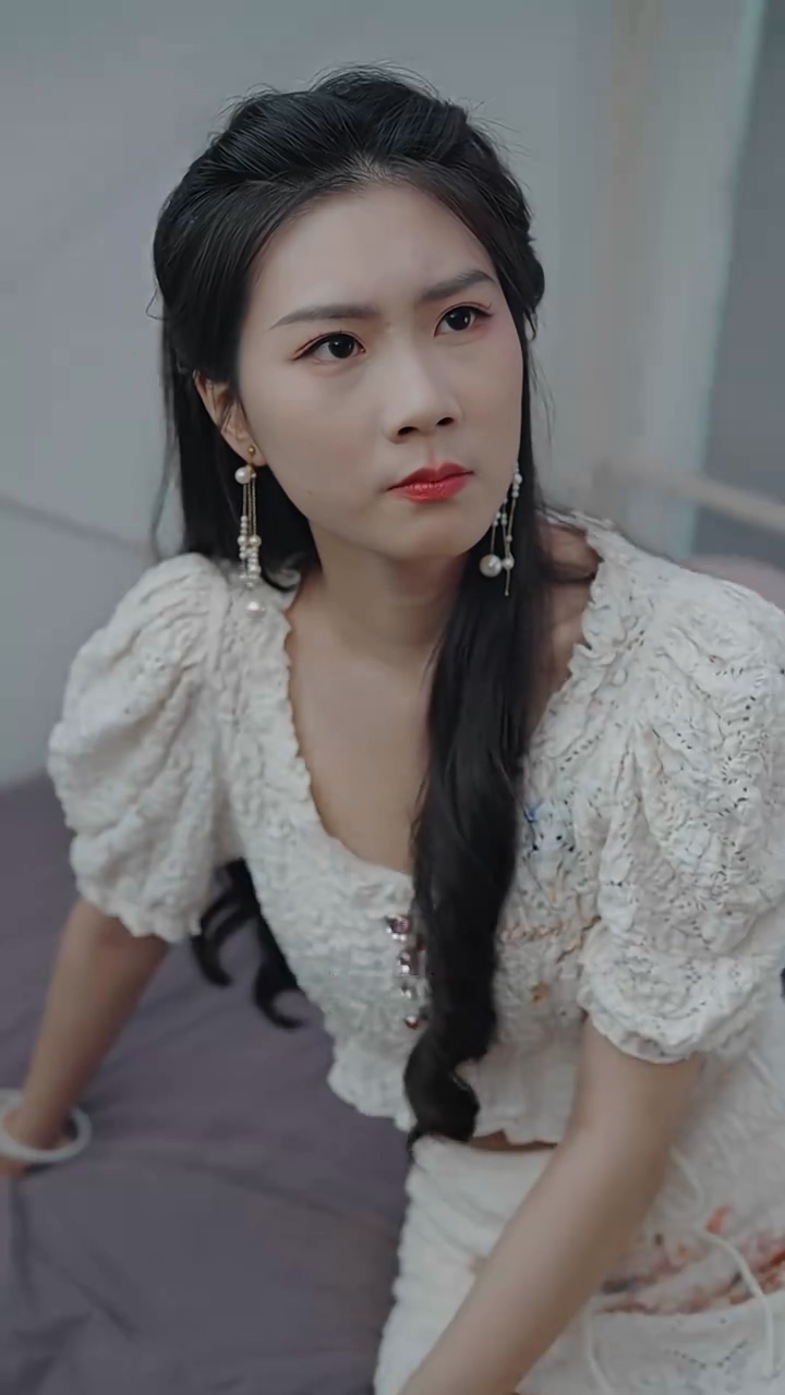 直播风云之百亿神豪封面图