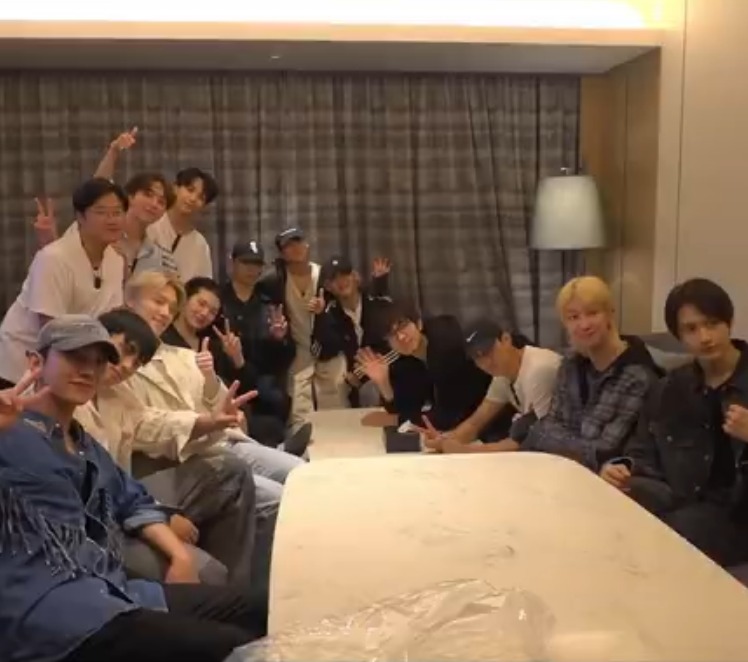 罗英锡的吵吵闹闹SEVENTEEN篇封面图