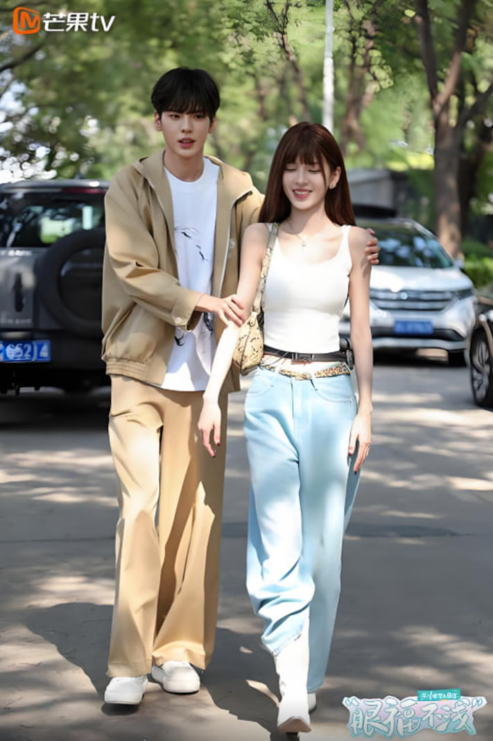 深情眼团综·眼福不浅封面图